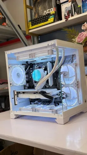 PC Gamer R5 5500 + RX 580 + 16GB DDR4 - Impecável