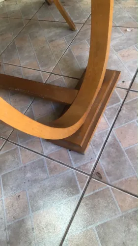 Mesa e cadeira