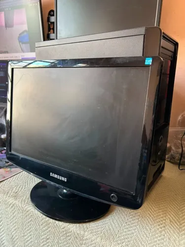 O seu computador por apenas R$ 550,00. Computador e Monitor, Funcionando perfeitamente.