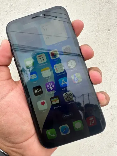 Vendo iPhone XR preto 64 gb