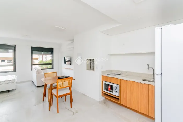 Loft 1 dormitório, no bairro Partenon