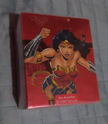 Perfume importado original Mulher Maravilha