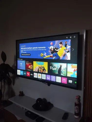 TV LG 55 Polegadas Smart 4K Android Dolby Áudio Ruku Wi-fi