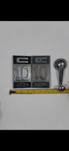 Emblemas laterais externos C10 originais e maçaneta