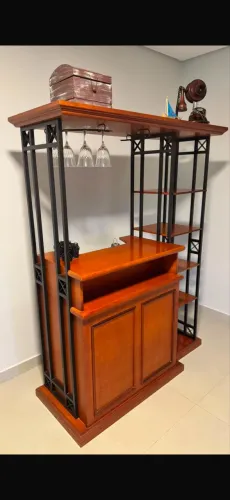 Estante Bar / Adega em Madeira Maciça