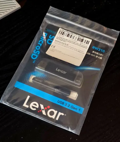 LEITOR DE CARTÃO LEXAR USB A e USB C NOVO