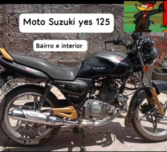 Moto Suzuki YES 125 cor preta