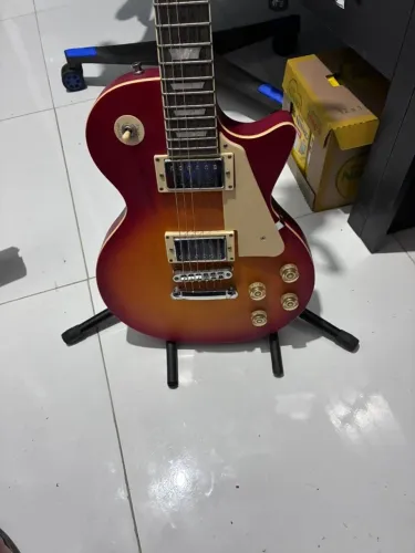 Guitarra Les Paul Strinberg + Pedaleira Mwave + Cubo Machintec Maxx15