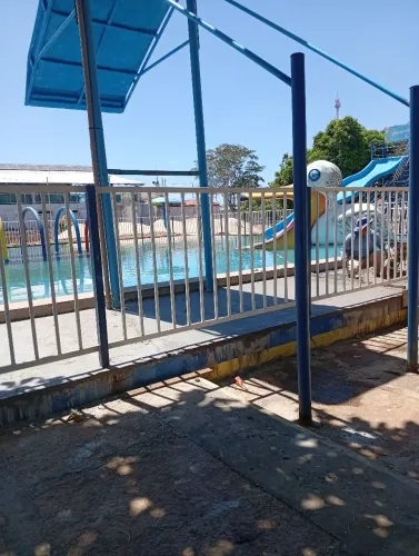 Vaga para auxiliar de pedreiro