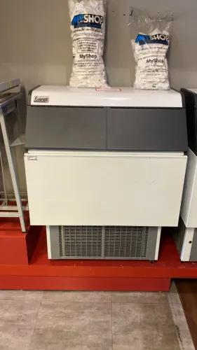 MÁQUINA DE GELO EVEREST EGC 150 A | NOVA | LOJA