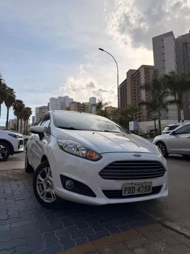 Ford Fiesta SEL 1.6 16V Flex Mec. 5P 2017