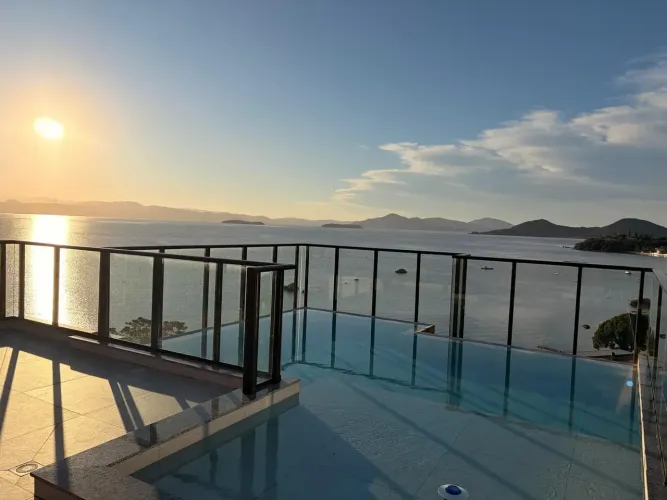 Imóvel para venda tem 61 metros quadrados com 2 quartos em Cacupé - Florianópolis - SC