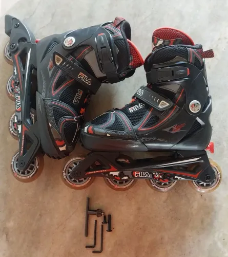 Patins FILA. MODELO: X-ONE. EU 38 -41, Ajustável.  BR 36 - 39
