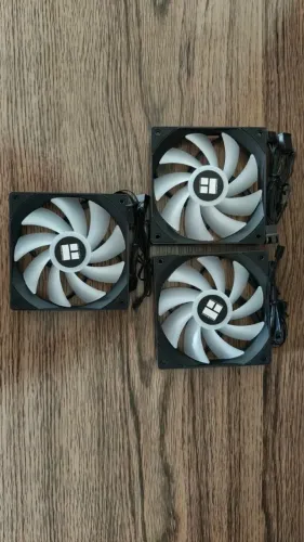 [NOVO] KIT 3 FANS Thermalright TL-C12B-S V3 