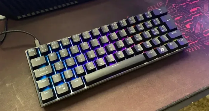 Teclado Gamer Mecânico Kabum TG600 Com fio