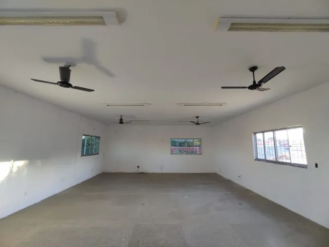 SANTA CLARA ALUGA PRÉDIO COMERCIAL 