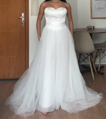 Vestido de noiva novo tomara que caia tamanho 36