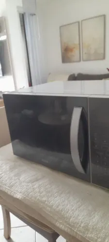 Microondas Philco espelhado