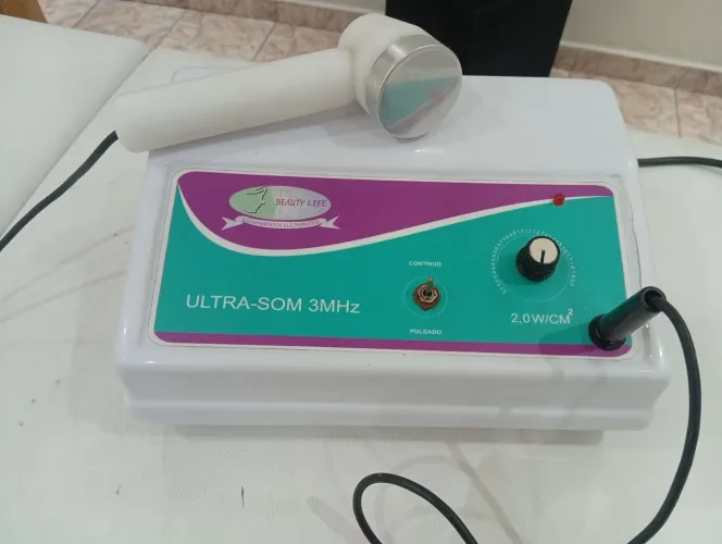 Móveis e aparelho estética 