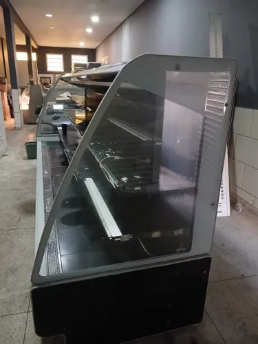 2 Balcões Expositores Refrigerado para Padaria, Açougue ou Conveniência