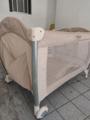 Cercadinho pra bebê ( com o colchão )