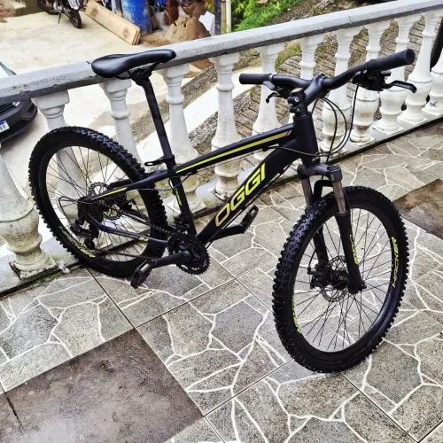 Bicicleta em ótimo estado. Ótimo 21 marchas.