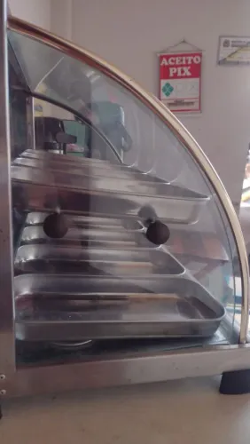 Vendo uma estufa de salgados ceme nova com 8 bandejas