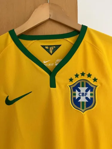 Seleção Brasileira - NIKE - tamanho P - Blusa de 2016 2016.
