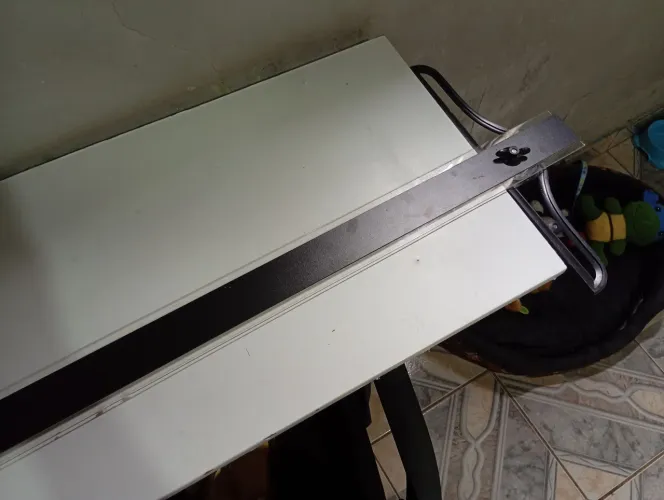 Régua T em fenolito