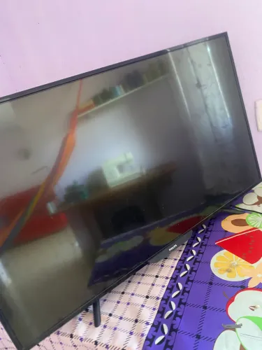 Tv 43 polegadas toda original sem defeitos, não é smart