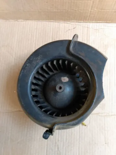 Motor ventilador climatizador Interno Gol Saveiro Parati Voyage 88 a 95