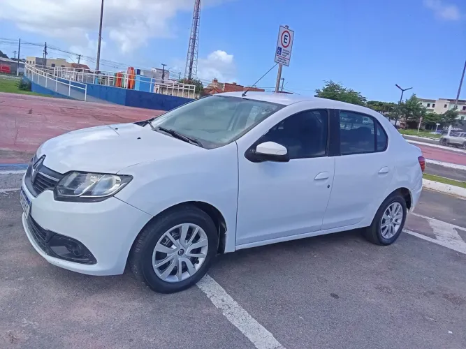 Renault Logan Expression Hi-flex 1.6 8V 4P 2015