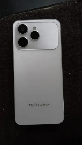 Celular TECNO SPARK