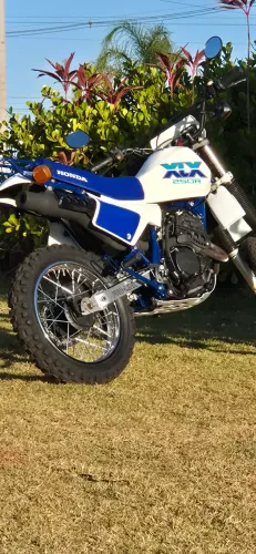 Honda XLX 250R Relíquia restaurada e revisada! Oportunidade