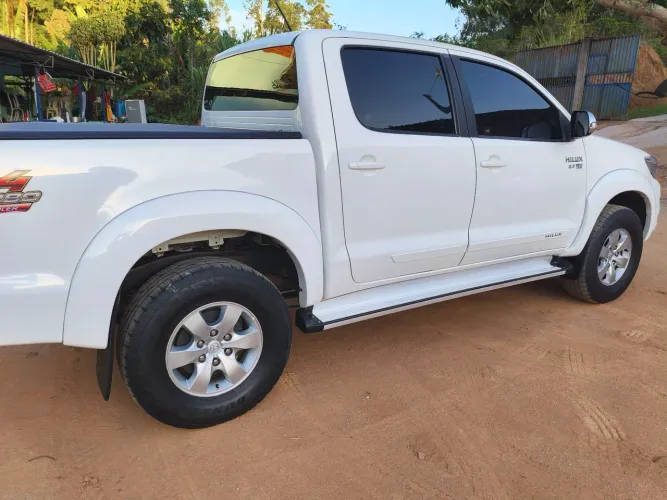 Toyota Hilux CD SRV 4X2 2.7 Flex 16V Aut. 2015