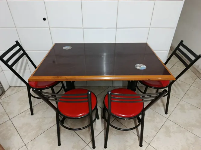 Mesa de madeira 