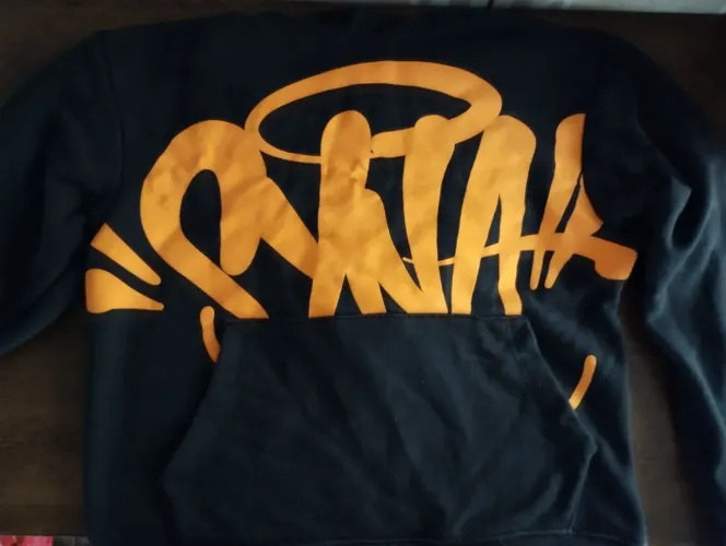 Conjunto "Syna World" na cor Preta/Laranja