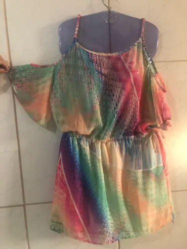 Vestido leve/ Saída de praia (M)