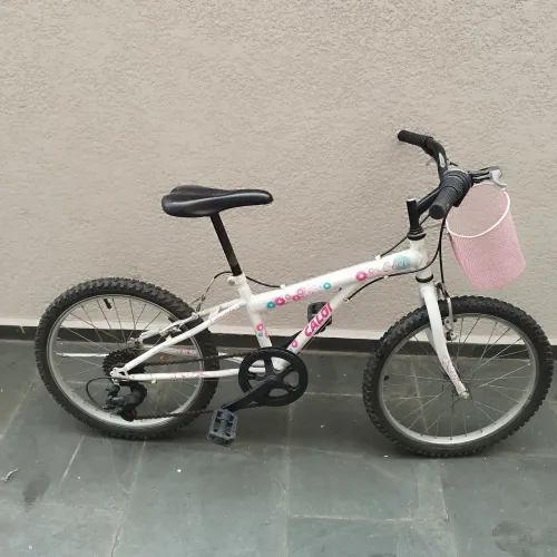 Bicicleta infantil Aro 20 feminina com marcha