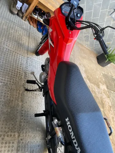 Honda pop 110 novinha no plástico emplacada 2026!!!!!