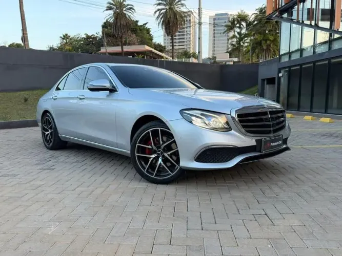 Mercedes-Benz E-250 Exclusive 2.0 TB 211cv Aut. 2017