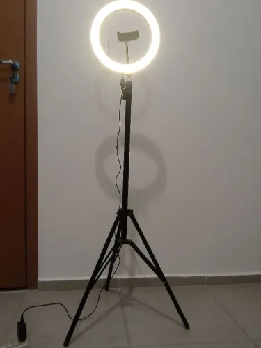 Tripé com luz