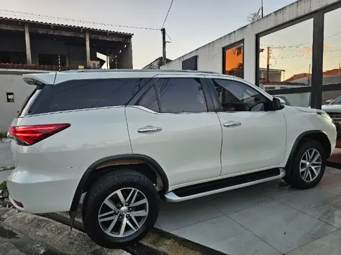 Toyota Hilux SW4 SRX 4X4 2.8 TDI 16V Dies. Aut. 2019