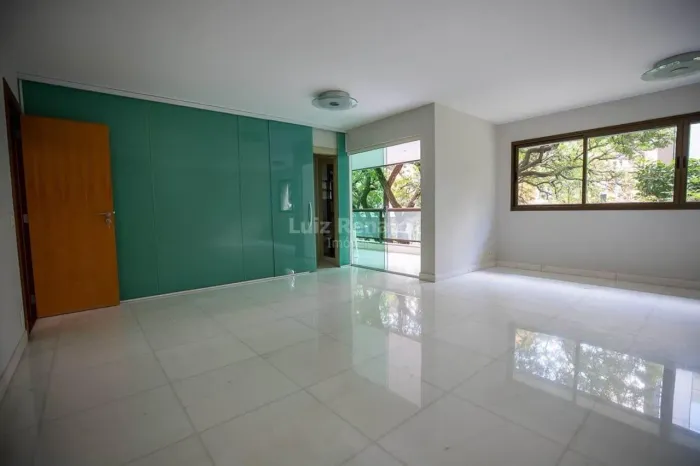 Apartamento à venda no bairro Savassi
