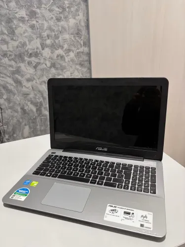 Notebook Asus X555L