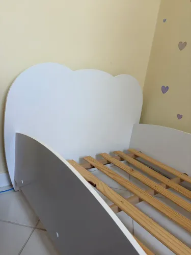 Cama montessoriana nuvem