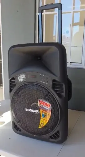CAIXA MUITO NOVA SOMENTE VENDA VALOR 650