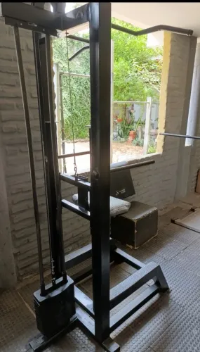 Máquina de musculação