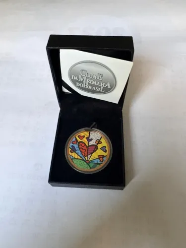 Medalha comemorativa Romero Brito bonze dourado