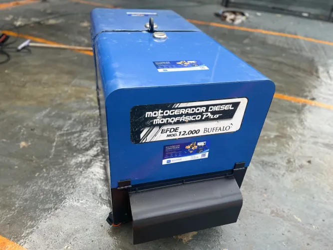  15.000 GERADOR A DIESEL 12.KVA SILENCIOSO 127 e 220V 